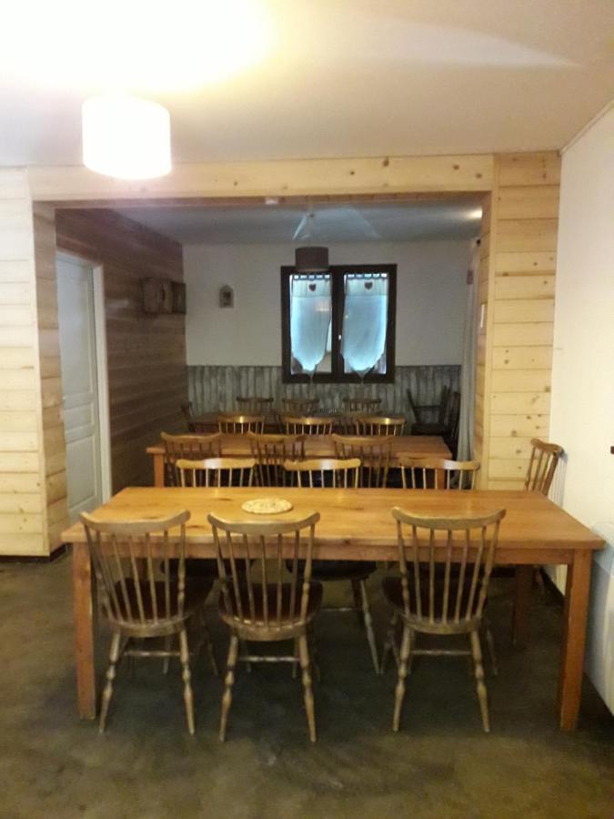 Les Pinees Hotel Chateauroux-les-Alpes Buitenkant foto