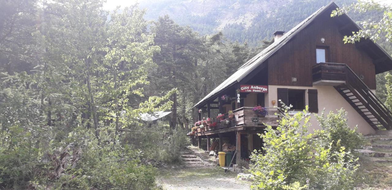 Les Pinees Hotel Chateauroux-les-Alpes Buitenkant foto